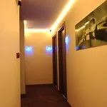 Hotell Lounge 2*