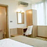 Hotell Lounge 2*