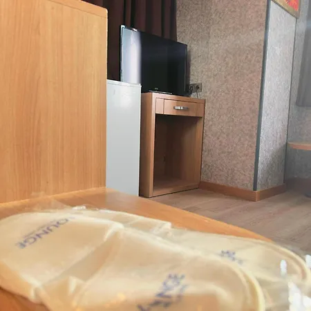 Hotell Lounge 2*