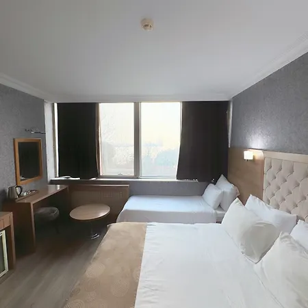 Hotel Lounge 2*