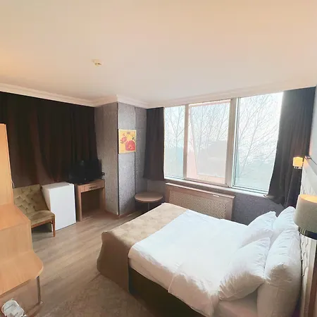 Lounge Hotell 2*